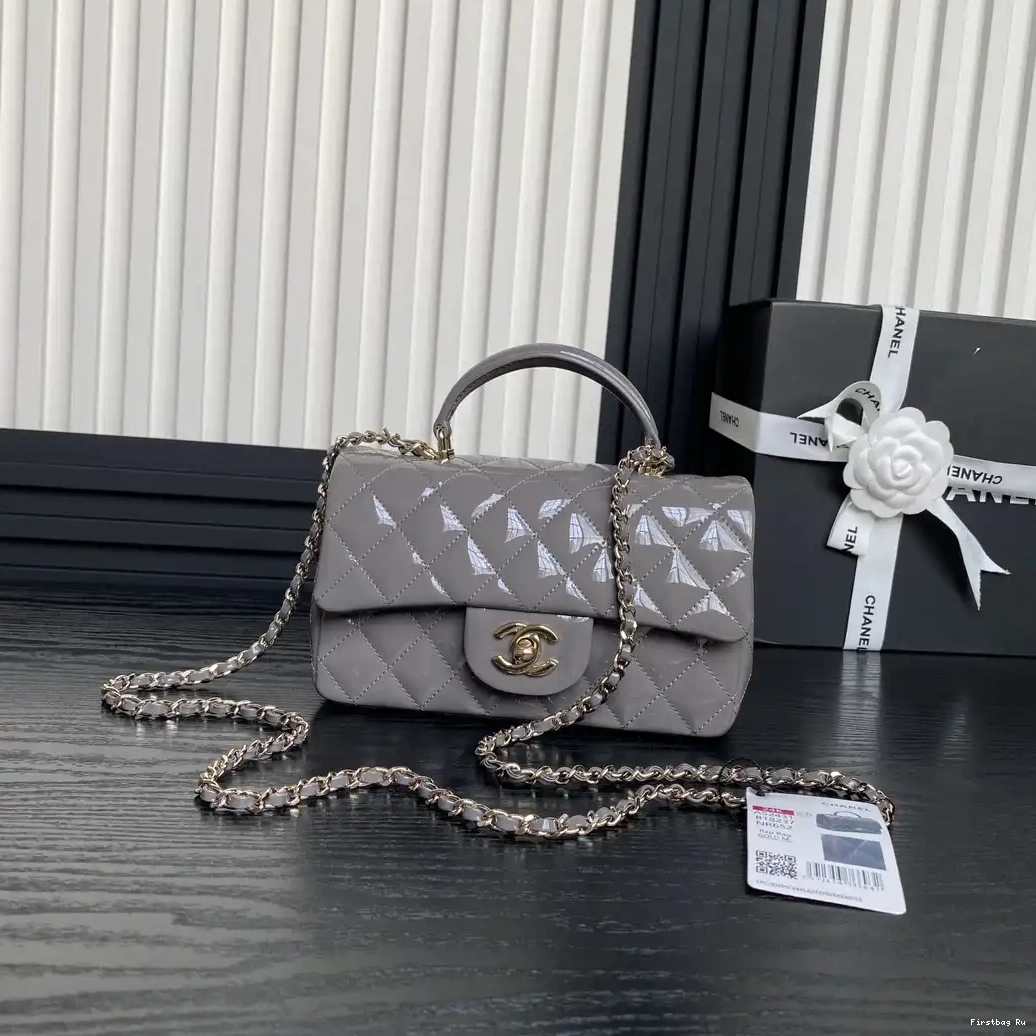 First Bag Ru CHANELassic Handle Handbag With CHANEL Top Mini 0513